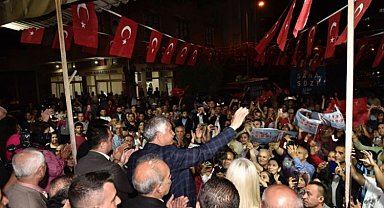 Başkan Karalar'dan gece mitingi