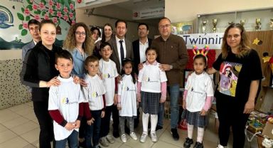 Belediyemiz, Çevre Dostu Oyuncaklar Projesi'ne Destek Verdi