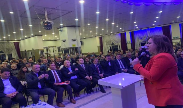 CHP Milletvekili Burcu Köksal, Afyonkarahisar'da vatandaşa sandığa gitme çağrısı yaptı
