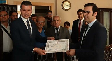 CHP'li vekil mazbatasını Burdur'da aldı