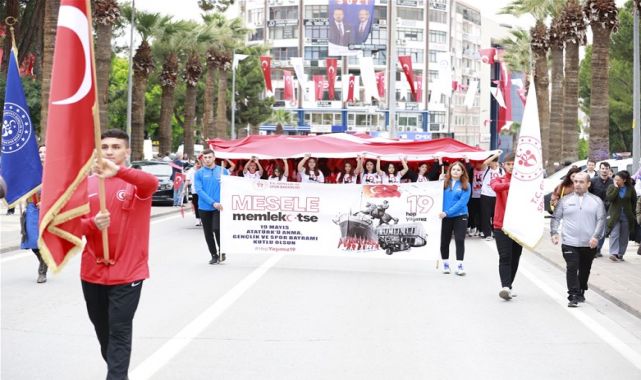 Denizli'de 19 Mayıs Atatürk'ü Anma ve Gençlik ve Spor Bayramı Kutlandı.