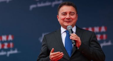 DEVA Partisi Genel Başkanı Ali Babacan Siirt'te halka hitap etti