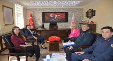 Eşme'de Seçimlere Yönelik Toplantı Yapıldı