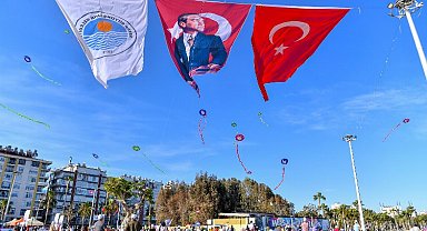 Gökyüzü rengarenk oldu