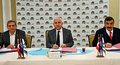İZAYDAŞ'ta imzalar atıldı