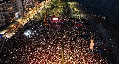 İzmir'de Coşku Dolu 19 Mayıs Kutlamaları