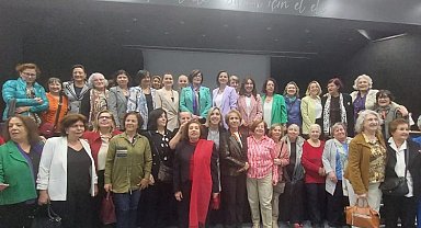 İzmirli kadınlardan sandığa davet