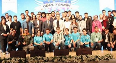 Kocasinan'da KOCAFEST'in yıldızları ödüllendirildi