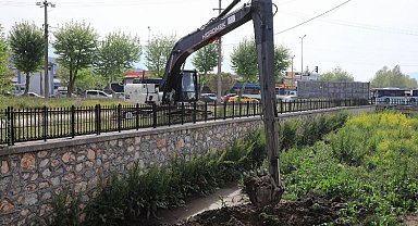 Muğla dereleri temizlemeye devam ediyor