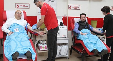 MÜSİAD İzmir'de kan bağışı