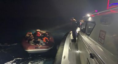 Sahil Güvenlik Botu Dalaman'da 19 düzensiz göçmen yakaladı.