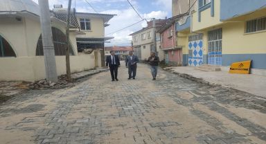 Sandıklı Kaymakamı Mehmet Sülün, Karadirek Köyünde Kilitli Parke Çalışmalarını İnceledi