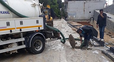 Selendi İlçesinde Şiddetli Yağış Sonrası Alınan Tedbirler