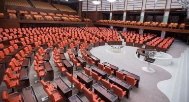 TBMM 22 Mayıs'ta Açılıyor, En Genç Milletvekili AK Parti'den Zehranur Aydemir Olacak