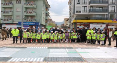 Uşak Sivaslı'da Karayolu Trafik Haftası Etkinlikleri Gerçekleştirildi