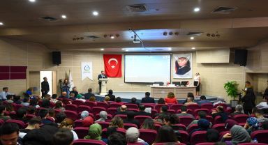 Uşak'ta düzenlenen 1. Nefroloji, Diyaliz ve Transplantasyon Sempozyumu'nun Ana Teması 