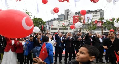 Vali Vekili Mehmet OKUR, 19 Mayıs'ta düzenlenen etkinliklere katıldı.