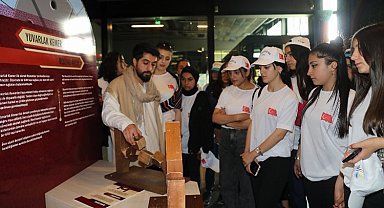 Van'da "Altın Çağ'da Bilim" sergisi