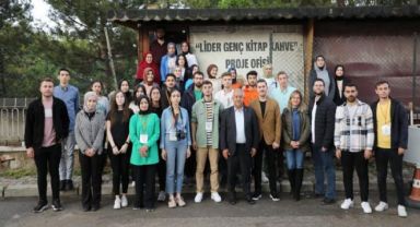 Zeybek Başkan Gençleri Buluşturdu