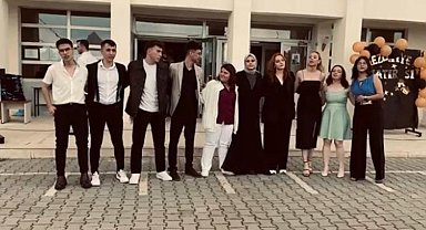 Bilecik Pazaryeri'nde mezuniyet coşkusu