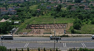 Bir otobüs terminali de Karamürsel'e