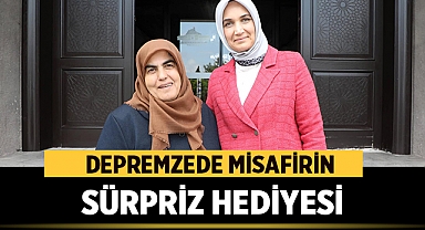 Depremzede Misafirin Afyonkarahisar Valisine Sürpriz Hediyesi