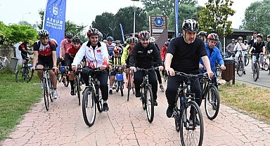 Dünya Bisiklet Günü'nde hayata pedalladılar