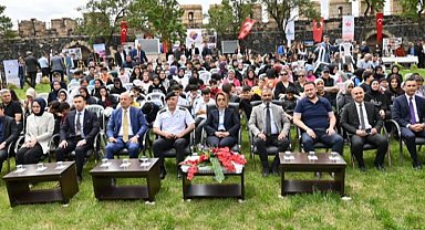 Kapadokya'yı öğrenci ordusu gezdi