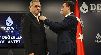 Kızılcıklı DEVA'dan da istifa etti!