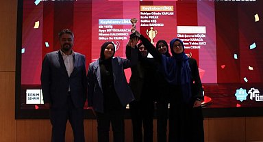 Konya'da liseli gençler münazarada yarıştı