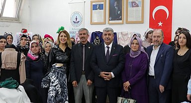 Kütahya üreten kadınları destekliyor
