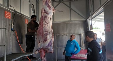 Mobil mezbaha imdada yetişiyor