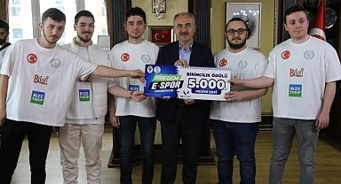 Ribegem E-Spor'da ödüller sahiplerini buldu