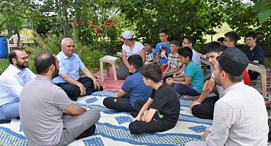 Bilecik'te hafızlar Pazaryeri'nde motive kampında
