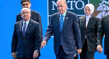 Cumhurbaşkanı Erdoğan, NATO Zirvesi'nde Önemli Diplomatik Temaslarda Bulundu