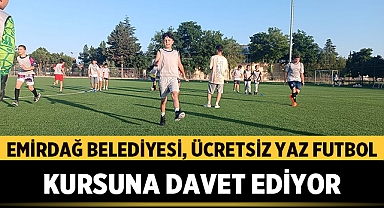 Emirdağ Belediyesi, Ücretsiz Yaz Futbol Kursuna Davet Ediyor.