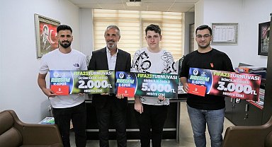 RİBEGEM FIFA23 Turnuvası'nda dereceye girenlere ödül
