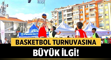 Afyonkarahisar'da Düzenlenen Basketbol Turnuvasına Büyük İlgi! 