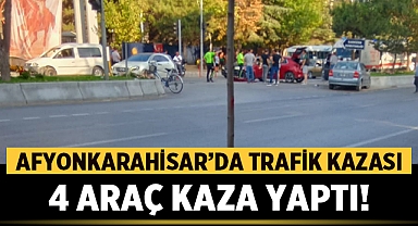Afyonkarahisar'da Garnizon Komutanlığı Önünde 4 Araçlı Trafik Kazası