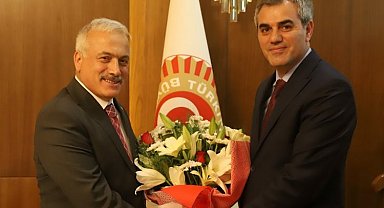 Aksaray Valiliği'ne atanan TBMM Genel Sekreteri'ne veda yemeği