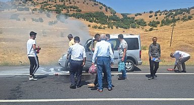 Bingöl'de araç alev almaktan kurtarıldı