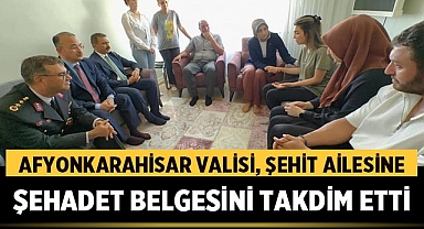 Vali Güran Yiğitbaşı, Şehit Askerin Ailesine Şehadet Belgesini Takdim Etti