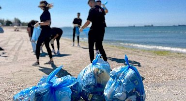 3 yılda 35 bin metrekare sahili temizlediler