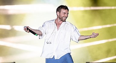 Murat Dalkılıç Çanakkale'de Unutulmaz Bir Konser ve Sürpriz Evlenme Teklifi