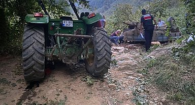 Düzce'de Fındık İşçilerini Taşıyan Traktör Devrildi: 16 Yaralı