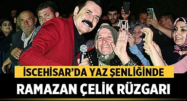 İscehisar Yaz Şenliği'nde Ramazan Çelik'in Coşkusu