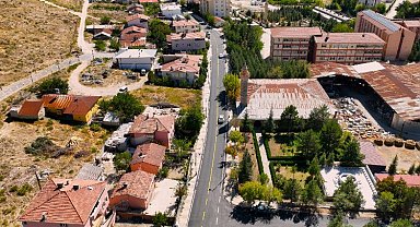 Malatya Darende'de asfalt çalışmaları sürüyor