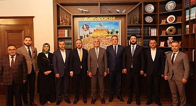 Yusuf Ziya Yılmaz'dan Mehmet Savran'a ziyaret