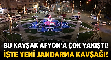 Afyonkarahisar'da Şanlı Türk Bayrağı İle Süslenen 100. Yıl Kavşağı