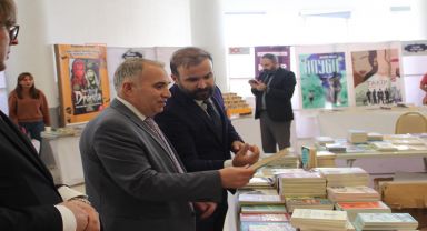 Afyonkarahisar'ın Dinar ilçesinde 1. Kitap Günleri Açıldı